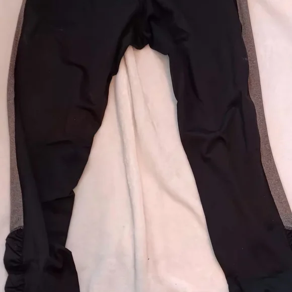 Black and Purple Leggings Set 2X - Picture 3 of 8